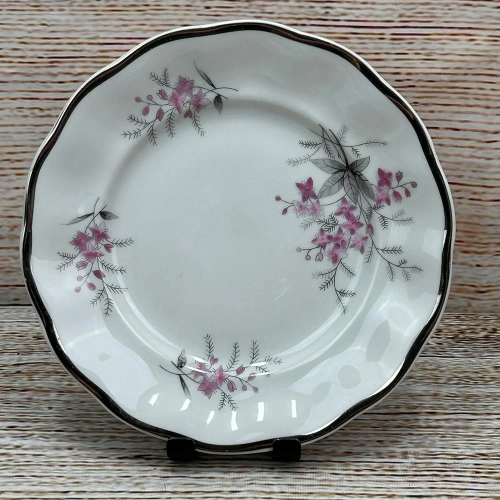 Favolina Karolina Jarolina Poland 3879 Bread Dessert‎ Silver Scalloped Floral 3